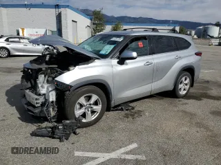 2022 Toyota Highlander LE z VIN 5TDZZRAH9NS554129, wystawiony jako Copart lot #47226765 z przebiegiem 76 457 mil mil oraz Szkoda całkowita • Salvage title. Historia ofert i sprzedaży dostępna na DreamBid. Obrazek 1.