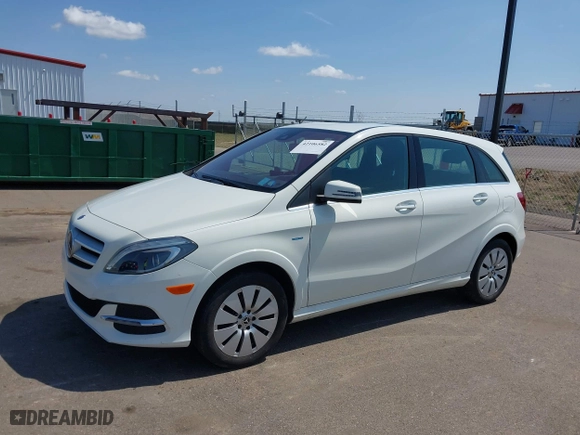 2017 Mercedes-Benz B-Class with VIN WDDVP9ABXHJ016806, listed as a IAAI auction lot 42106582 with 47,329 mi miles. Bid and sale history available at carsss.com. Image 19.
