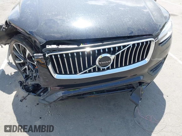 2021 Volvo XC90 Momentum z VIN YV4A22PK3M1717880, wystawiony jako IAAI lot #42156518 z przebiegiem 38 857 mil mil oraz . Historia ofert i sprzedaży dostępna na DreamBid. Obrazek 16.