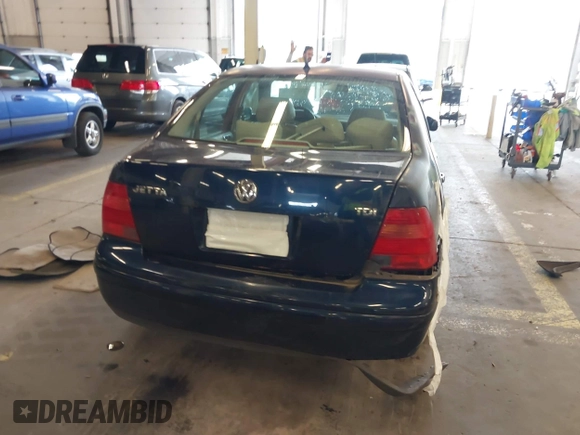 2002 Volkswagen Jetta GLS с VIN 3VWSP69M02M093290, выставлен на аукционе IAAI как лот 42233638 с пробегом 208 561 миль миль и . История ставок и продаж доступна на DreamBid. Изображение 16.