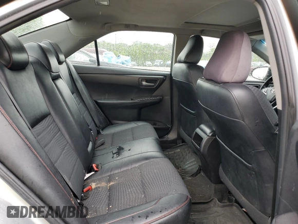 2015 Toyota Camry LE z VIN 4T1BD1FK3FU171799, wystawiony jako Copart lot #56797395 z przebiegiem 281 313 mil mil oraz Czysty tytuł • Clean title. Historia ofert i sprzedaży dostępna na DreamBid. Obrazek 10.