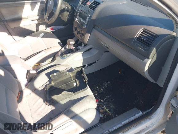 2007 Volkswagen Rabbit с VIN WVWDR71K97W197841, выставлен на аукционе IAAI как лот 42188383 с пробегом 218 868 миль миль и . История ставок и продаж доступна на DreamBid. Изображение 5.