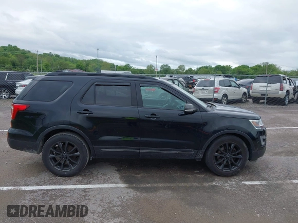 2017 Ford Explorer XLT с VIN 1FM5K7D86HGB39279, выставлен на аукционе IAAI как лот 42145739 с пробегом 155 098 миль миль и . История ставок и продаж доступна на DreamBid. Изображение 13.