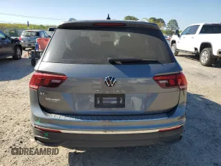 2024 Volkswagen Tiguan SE with VIN 3VV3B7AXXRM069012, listed as a Copart auction lot 53163665 with 34,464 mi miles and Clean title. Bid and sale history available at DreamBid. Image 6.