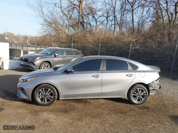 2023 Kia Forte LXS with VIN 3KPF24AD5PE678032, listed as a IAAI auction lot 41688255 with 9,001 mi miles. Bid and sale history available at carsss.com. Image 14.
