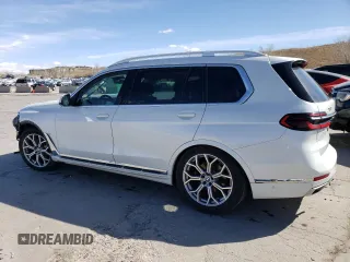 2023 BMW X7 xDrive40i z VIN 5UX23EM06P9N62562, wystawiony jako Copart lot #44948594 z przebiegiem 35 091 mil mil oraz Szkoda całkowita • Salvage title. Historia ofert i sprzedaży dostępna na DreamBid. Obrazek 2.