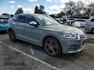 2020 Audi SQ5 Premium Plus with VIN WA1B4AFY1L2123096, listed as a Copart auction lot 41638784 with 31,705 mi miles and . Bid and sale history available at DreamBid. Image 4.