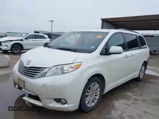 2017 Toyota Sienna XLE Auto Access Seat z VIN 5TDYZ3DC2HS846346, wystawiony jako IAAI lot #42126507 z przebiegiem 223 462 mil mil oraz . Historia ofert i sprzedaży dostępna na DreamBid. Obrazek 20.