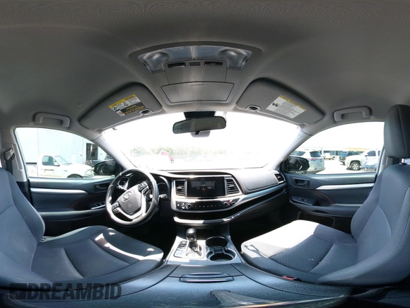 2019 Toyota Highlander LE with VIN 5TDZARFH0KS061239, listed as a IAAI auction lot 42601981 with 216,288 mi miles and . Bid and sale history available at DreamBid. Image 20.