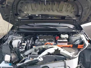2024 Toyota bZ4X XLE z VIN JTMABACA2RA069207, wystawiony jako IAAI lot #41632667 z przebiegiem 7329 mil mil oraz . Historia ofert i sprzedaży dostępna na DreamBid. Obrazek 10.