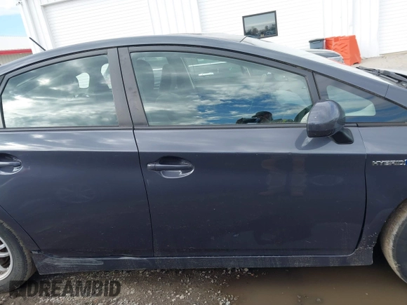 2011 Toyota Prius I with VIN JTDKN3DU0B1440435, listed as a IAAI auction lot 41823491 with 163,028 mi miles. Bid and sale history available at carsss.com. Image 13.