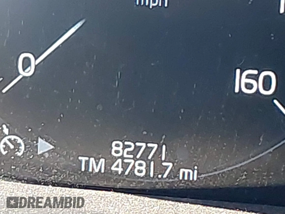 2018 Volvo XC60 Momentum with VIN YV4A22RK8J1004594, listed as a IAAI auction lot 41194134 with 82,771 mi miles and . Bid and sale history available at DreamBid. Image 15.