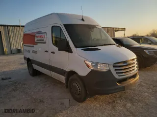2019 Freightliner Sprinter Cargo Van with VIN WDYPF0CD7KP029781, listed as a Copart auction lot 47475275 with 162,092 mi miles and Clean Title. Bid and sale history available at carsss.com. Image 4.