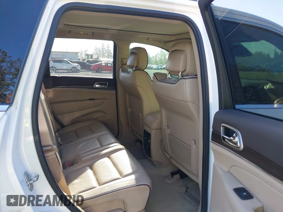 2015 Jeep Grand Cherokee Overland with VIN 1C4RJFCT6FC653386, listed as a IAAI auction lot 42084723 with 101,993 mi miles. Bid and sale history available at carsss.com. Image 8.
