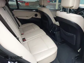 2013 BMW X5 xDrive50i с VIN 5UXZV8C54DL426713, выставлен на аукционе IAAI как лот 41742982 с пробегом 103 208 миль миль и . История ставок и продаж доступна на DreamBid. Изображение 8.