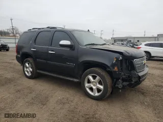2008 Chevrolet Tahoe LTZ with VIN 1GNFK13008J195746, listed as a Copart auction lot 44428295 with 267,461 mi miles and Salvage Title. Bid and sale history available at carsss.com. Image 4.