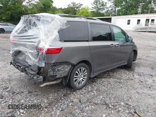 2018 Toyota Sienna XLE Auto Access Seat with VIN 5TDYZ3DCXJS907898, listed as a IAAI auction lot 42346946 with 119,903 mi miles and . Bid and sale history available at DreamBid. Image 4.