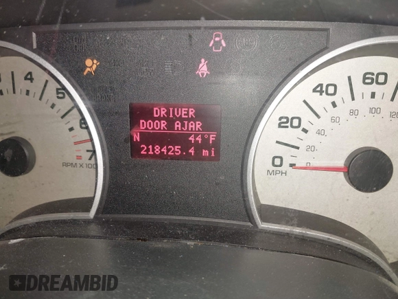 2010 Ford Explorer Eddie Bauer with VIN 1FMEU7EE5AUB13603, listed as a IAAI auction lot 41499590 with 218,425 mi miles. Bid and sale history available at carsss.com. Image 7.