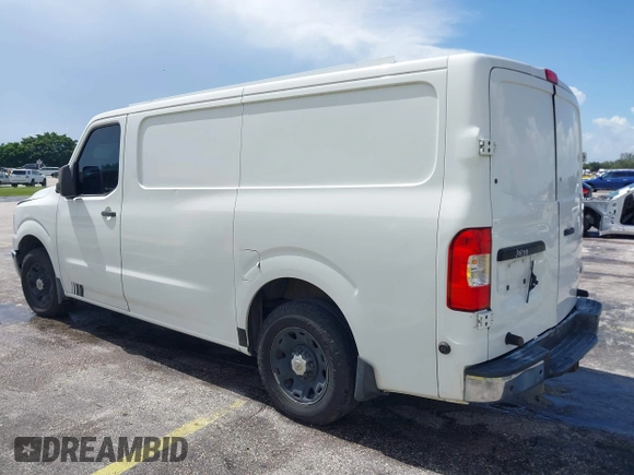2013 Nissan NV SV z VIN 1N6BF0KX3DN105090, wystawiony jako IAAI lot #42760186 z przebiegiem 245 366 mil mil oraz . Historia ofert i sprzedaży dostępna na DreamBid. Obrazek 3.