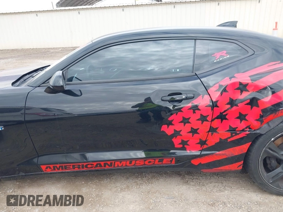 2019 Chevrolet Camaro 1SS z VIN 1G1FE1R73K0141237, wystawiony jako IAAI lot #41550025 z przebiegiem 35 477 mil mil oraz . Historia ofert i sprzedaży dostępna na DreamBid. Obrazek 14.