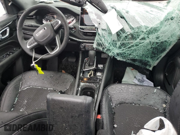 2024 Jeep Compass Latitude с VIN 3C4NJDBNXRT106152, выставлен на аукционе Copart как лот 55049335 с пробегом 4 944 миль миль и Списание • Salvage title. История ставок и продаж доступна на DreamBid. Изображение 8.