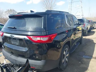 2020 Chevrolet Traverse LT with VIN 1GNERHKW7LJ323401, listed as a IAAI auction lot 41781030 with 25,189 mi miles and . Bid and sale history available at DreamBid. Image 4.