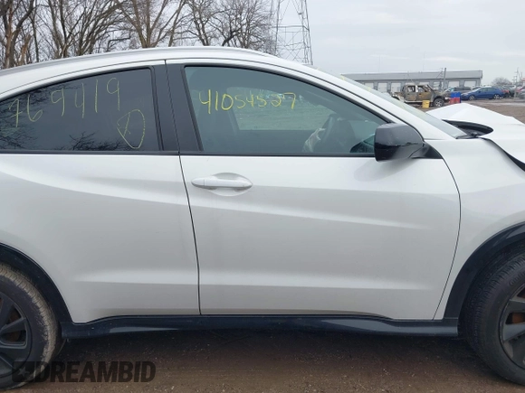 2022 Honda HR-V Sport with VIN 3CZRU6H18NM769419, listed as a IAAI auction lot 41054527 with 16,258 mi miles and . Bid and sale history available at carsss.com. Image 12.