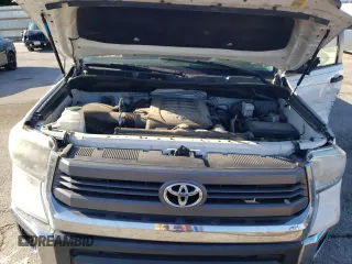 2015 Toyota Tundra SR z VIN 5TFCW5F16FX019046, wystawiony jako Copart lot #57388105 z przebiegiem 123 122 mil mil oraz Szkoda całkowita • Salvage title. Historia ofert i sprzedaży dostępna na DreamBid. Obrazek 11.