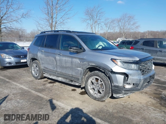 2022 Honda Passport TrailSport with VIN 5FNYF8H61NB000381, listed as a IAAI auction lot 41417954 with 32,753 mi miles and . Bid and sale history available at DreamBid. Image 1.