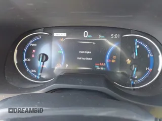 2021 Toyota RAV4 Hybrid XSE with VIN 4T3E6RFV9MU040817, listed as a IAAI auction lot 42182773 with 39,438 mi miles and . Bid and sale history available at DreamBid. Image 7.