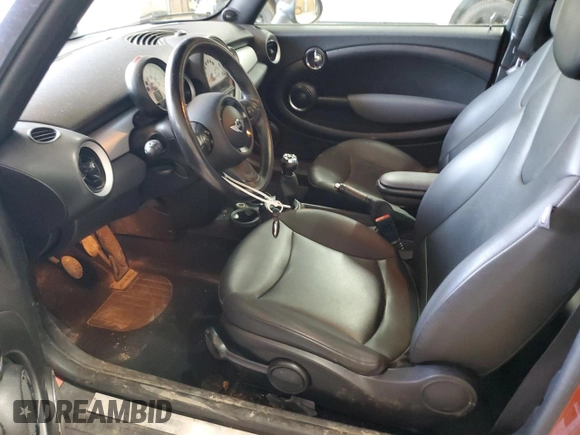 2011 MINI Hardtop with VIN WMWSU3C54BT183715, listed as a Copart auction lot 61479655 with 151,657 mi miles and Clean title. Bid and sale history available at DreamBid. Image 7.