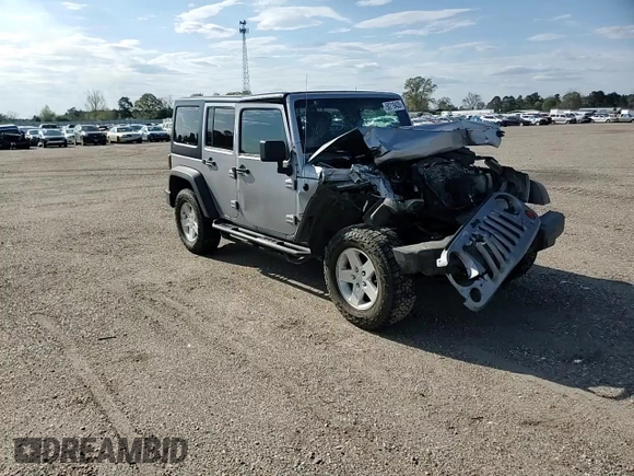 2013 Jeep Wrangler Unlimited Sport z VIN 1C4BJWDG7DL597491, wystawiony jako Copart lot #50719435 z przebiegiem Nie podano mil oraz Szkoda całkowita • Salvage title. Historia ofert i sprzedaży dostępna na DreamBid. Obrazek 12.