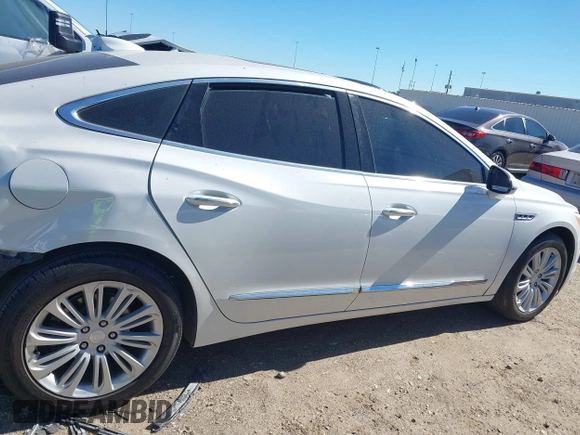 2018 Buick LaCrosse Premium with VIN 1G4ZR5SZ9JU128796, listed as a IAAI auction lot 40879976 with 84,390 mi miles. Bid and sale history available at carsss.com. Image 14.