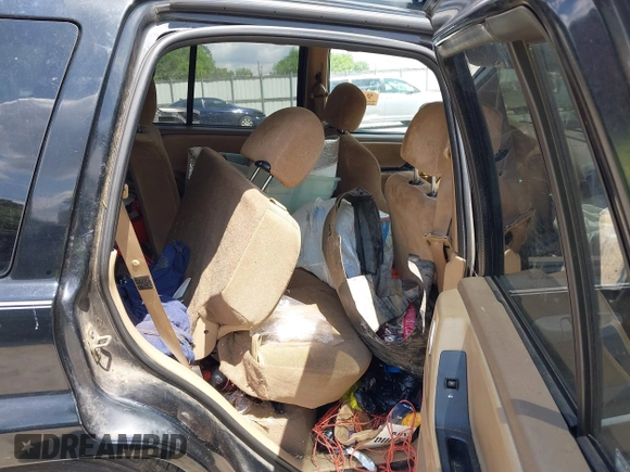 2000 Jeep Grand Cherokee Laredo with VIN 1J4G248SXYC365442, listed as a IAAI auction lot 42285521 with Not provided miles and . Bid and sale history available at DreamBid. Image 8.
