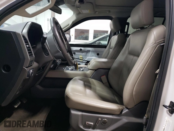 2019 Ford Expedition Max XLT z VIN 1FMJK1JT2KEA70078, wystawiony jako Copart lot #43243845 z przebiegiem 69 661 mil mil oraz Szkoda całkowita • Salvage title. Historia ofert i sprzedaży dostępna na DreamBid. Obrazek 7.