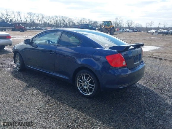 2006 Scion tC with VIN JTKDE177060128395, listed as a IAAI auction lot 41934031 with 181,740 mi miles. Bid and sale history available at carsss.com. Image 3.