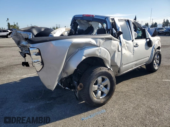 2011 Nissan Frontier SV z VIN 1N6AD0CU3BC447119, wystawiony jako Copart lot #46417145 z przebiegiem Nie podano mil oraz Szkoda całkowita • Salvage title. Historia ofert i sprzedaży dostępna na DreamBid. Obrazek 3.