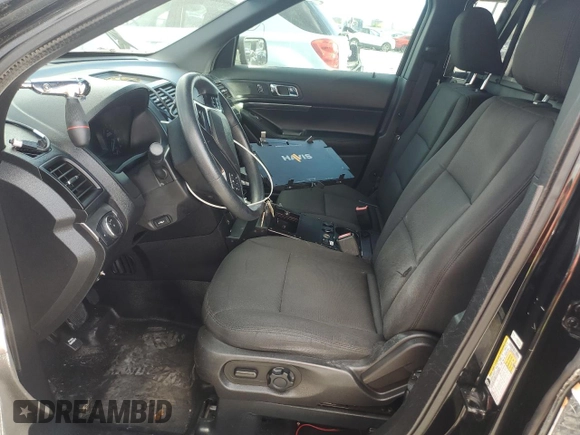 2017 Ford Police Interceptor Utility z VIN 1FM5K8AR8HGD44315, wystawiony jako Copart lot #60288855 z przebiegiem 77 052 mil mil oraz Szkoda całkowita • Salvage title. Historia ofert i sprzedaży dostępna na DreamBid. Obrazek 7.