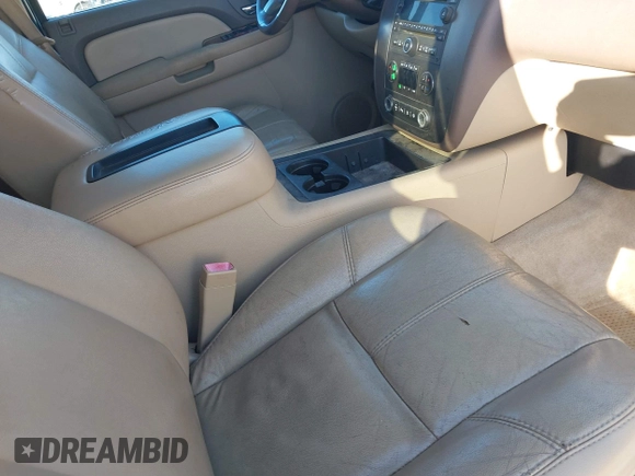 2007 GMC Yukon XL SLT with VIN 1GKFK16397J206390, listed as a IAAI auction lot 41358459 with 237,984 mi miles. Bid and sale history available at carsss.com. Image 5.