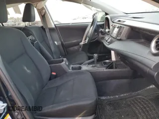 2017 Toyota RAV4 LE z VIN 2T3ZFREV7HW395560, wystawiony jako Copart lot #79673704 z przebiegiem 78 678 mil mil oraz Szkoda całkowita • Salvage title. Historia ofert i sprzedaży dostępna na DreamBid. Obrazek 7.