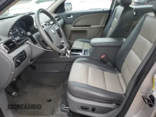 2008 Mercury Sable Premier z VIN 1MEHM42W88G625991, wystawiony jako Copart lot #55470155 z przebiegiem 119 755 mil mil oraz Tytuł czysty. Historia ofert i sprzedaży dostępna na DreamBid. Obrazek 7.
