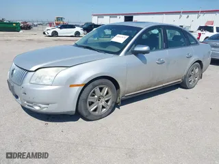 2009 Mercury Sable Premier with VIN 1MEHM42W69G621066, listed as a IAAI auction lot 42047074 with 232,020 mi miles. Bid and sale history available at carsss.com. Image 2.