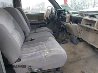 1997 Dodge 2500 with VIN 3B7KF23Z2VM513042, listed as a IAAI auction lot 41662680 with 200,001 mi miles and . Bid and sale history available at DreamBid. Image 5.