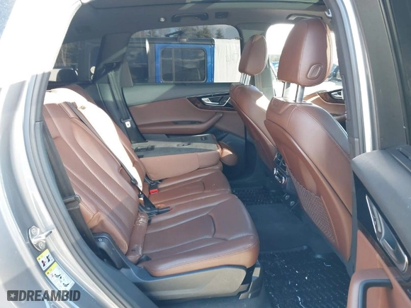 2017 Audi Q7 Prestige with VIN WA1VABF76HD046837, listed as a IAAI auction lot 41467499 with 116,011 mi miles. Bid and sale history available at carsss.com. Image 8.