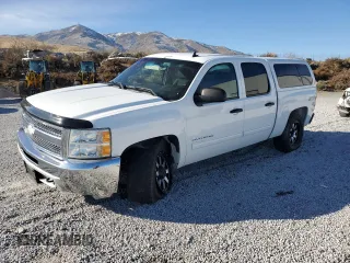 2013 Chevrolet Silverado 1500 LT with VIN 3GCPKSE72DG230652, listed as a Copart auction lot 83632464 with 121,411 mi miles and Salvage Title. Bid and sale history available at DreamBid. Image 1.