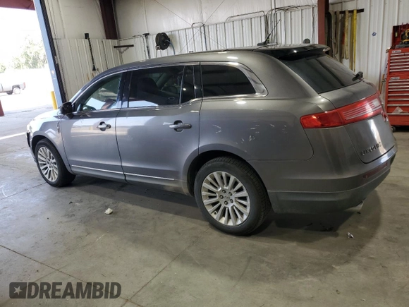 2010 Lincoln MKT with VIN 2LMHJ5AR0ABJ03364, listed as a Copart auction lot 67558804 with 180,294 mi miles and Salvage Title. Bid and sale history available at DreamBid. Image 2.