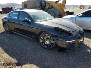 2016 Porsche Panamera 4 with VIN WP0AA2A78GL001821, listed as a Copart auction lot 44892324 with 62,380 mi miles. Bid and sale history available at carsss.com. Image 4.