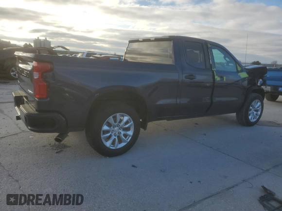 2020 Chevrolet Silverado 1500 Custom with VIN 1GCRWBEHXLZ141173, listed as a Copart auction lot 41639755 with 68,666 mi miles and Salvage Title. Bid and sale history available at carsss.com. Image 3.