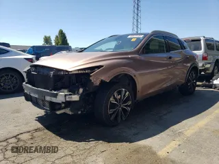 2017 Infiniti QX30 Luxury with VIN SJKCH5CR6HA027820, listed as a Copart auction lot 68570184 with 0 mi miles and Salvage Title. Bid and sale history available at carsss.com. Image 1.