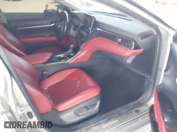2021 Toyota Camry XSE z VIN 4T1K61AK2MU484387, wystawiony jako IAAI lot #41621573 z przebiegiem 83 338 mil mil oraz . Historia ofert i sprzedaży dostępna na DreamBid. Obrazek 5.